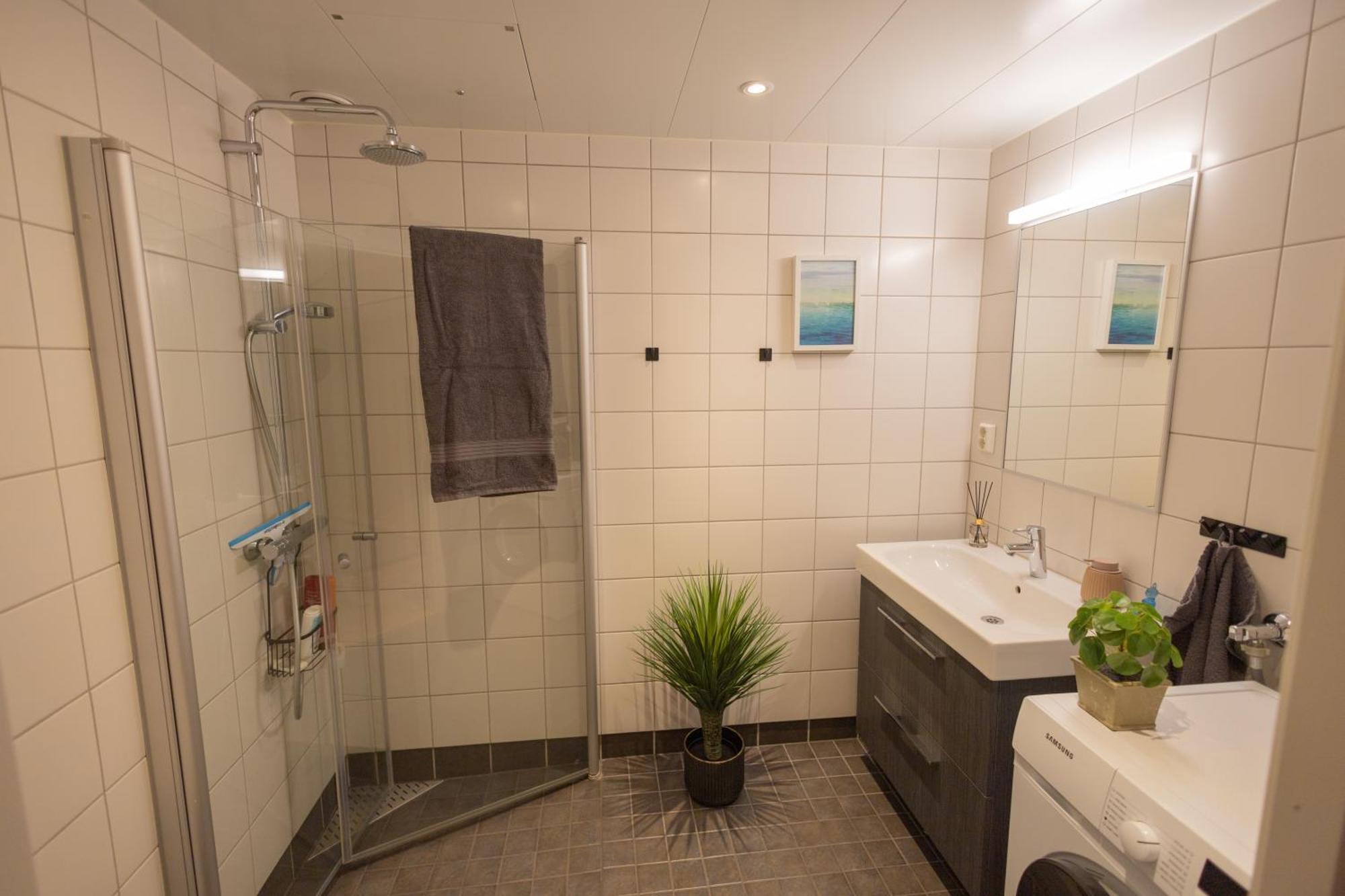 Modern Apartment - Amazing Terrace And Fjord View, Close To City Center Bergen Luaran gambar